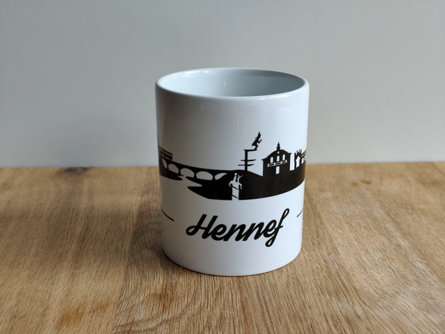 Tasse Hennef Stadtsilhouette - weiß