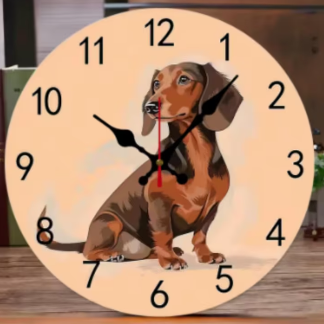 Ronde wandklok van hout Worsthond (25cm)