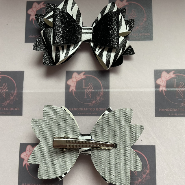 Zebra Maple Leaf Bow 