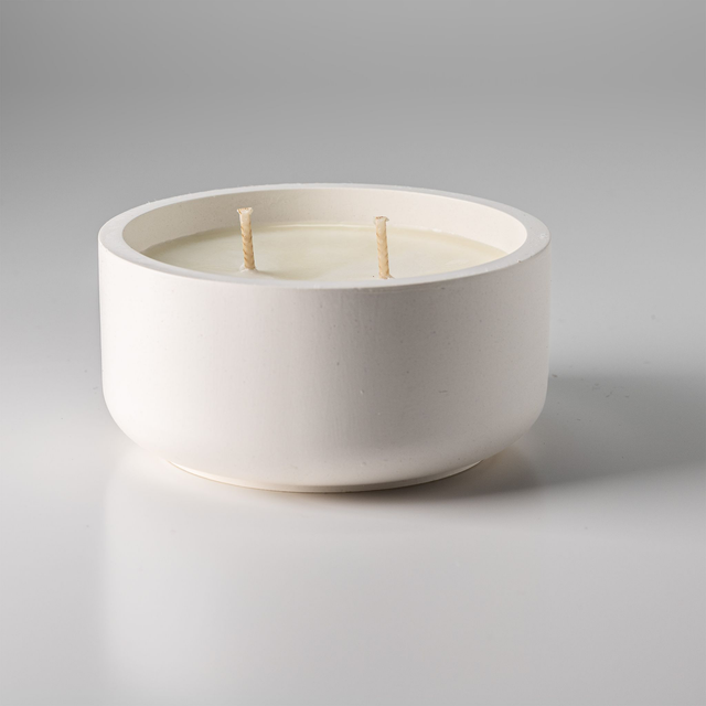 Bougie parfumée 2 mèches en cire de soja dans pot en plâtre fait main - Parfums : Fleur de coton, Bois de Santal, Lavande, Menthe et eucalyptus, Sauge