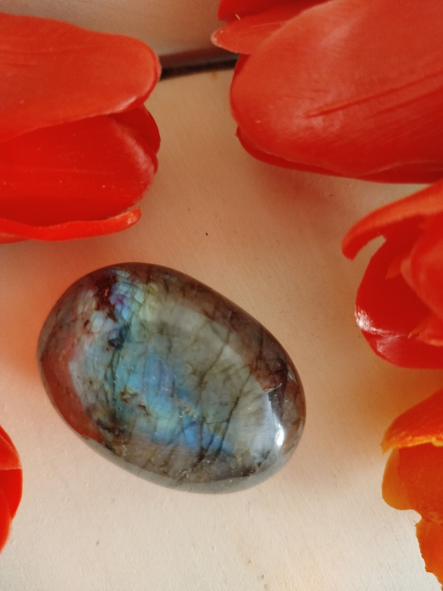 Galet en Labradorite 