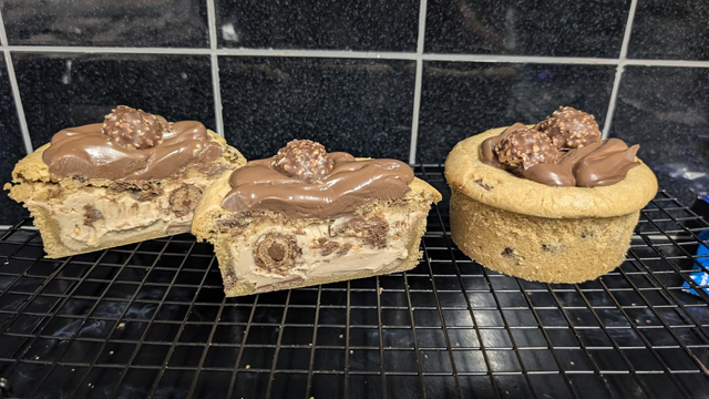 PRE- ORDER MINI COOKIE PIE 