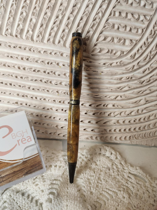 Stylo en résine ton champagne et boir