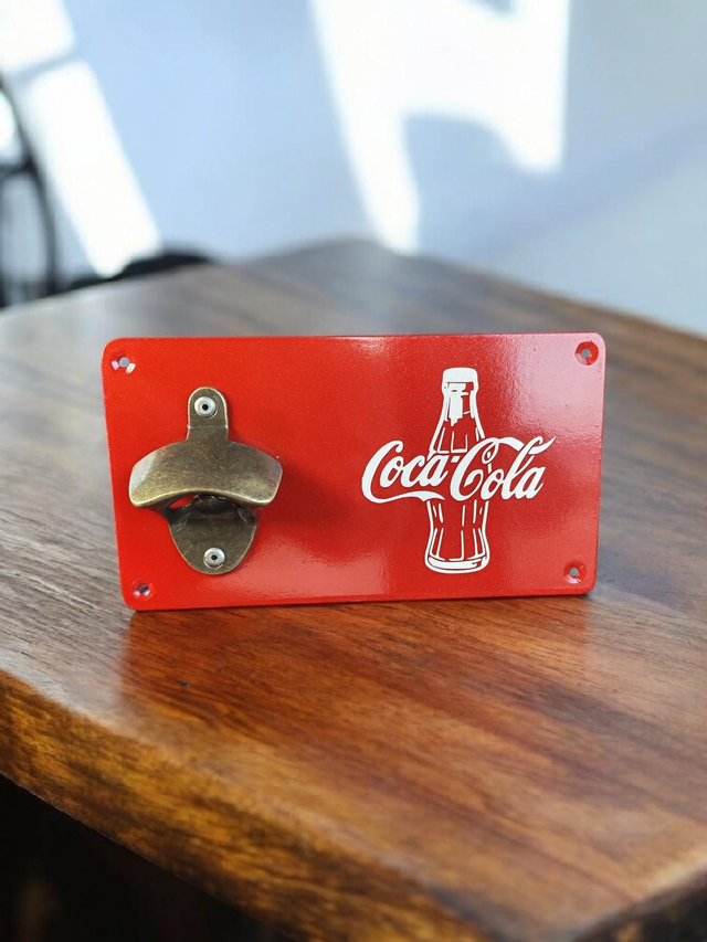 Décapsuleur mural coca cola