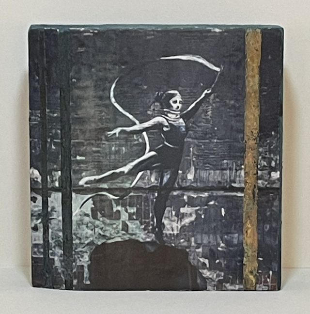 Holzblock Banksy Tänzerin - Jane Framer 