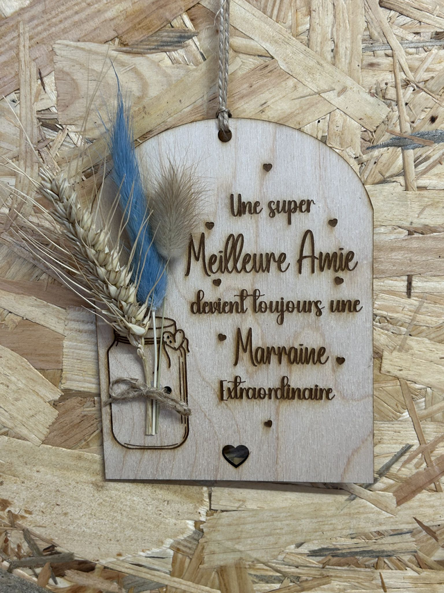 Plaque en bois arche &quot;une super meilleur amie devient toujours une Marraine extraordinaire&quot; avec fleurs séchées