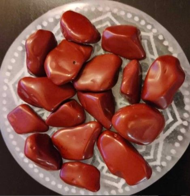 Punainen Jaspis (Jasper)