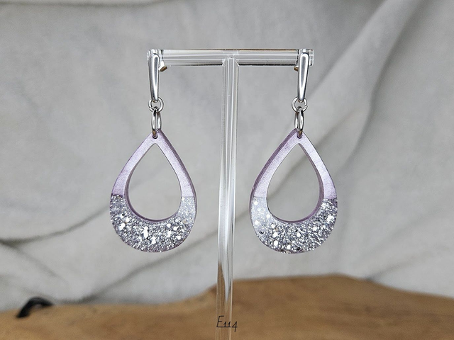 Lavender Sparkle (E114)