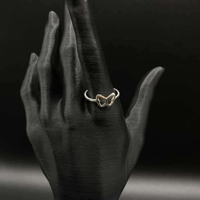 Anel borboleta vazada