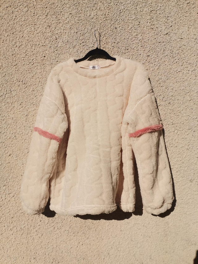 Pyjama style peluche femme – 2 pièces (haut crème &amp; pantalon rose poudré)