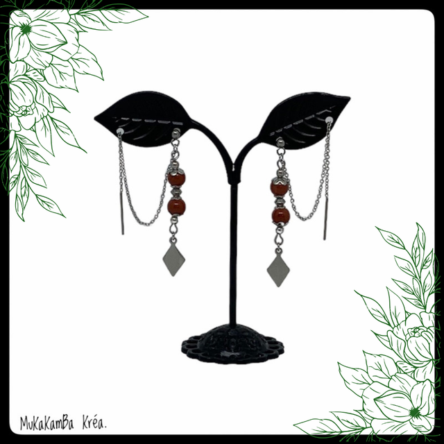 Boucles d’oreilles en acier inoxydable, chaînette à faire passer dans le second trou et perles en pierres naturelles