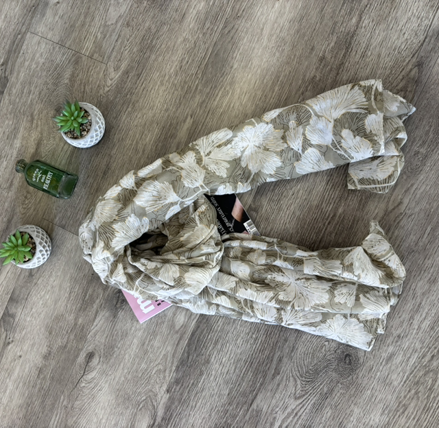 Écharpe à motifs kaki