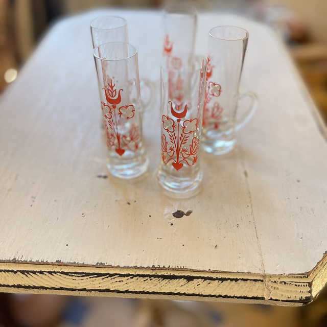 Gläser 1970er Jahre mit Henkel 5 Stück 