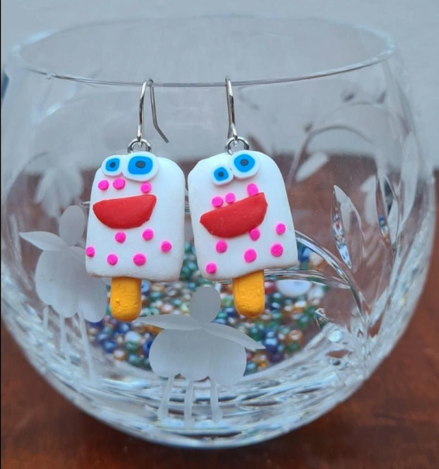 Earrings Happy Face Ice Lolly Lollipop white Hooks