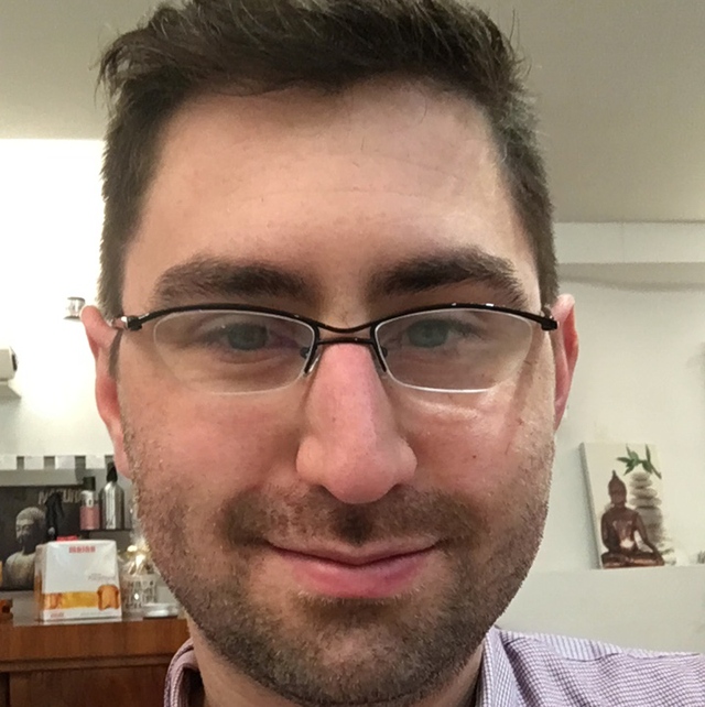 English classes with a university educated native speaker