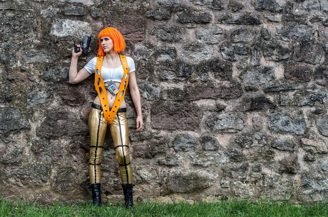 Patron papier des suspensions inspirées du costume de Leeloo , issu du film du Cinquième Élément ,taille S adulte. fait main sur commande