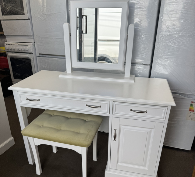 Quality Solid Dressing Table With Stool And Mirror