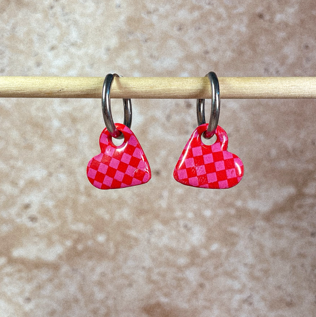P'tits cœurs - Rouge damier rose (sans créoles)