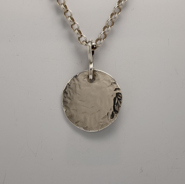 Pendentif Rond martelé 
