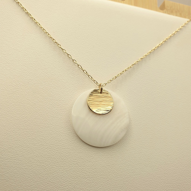 Collier HALO (nacre blanche)