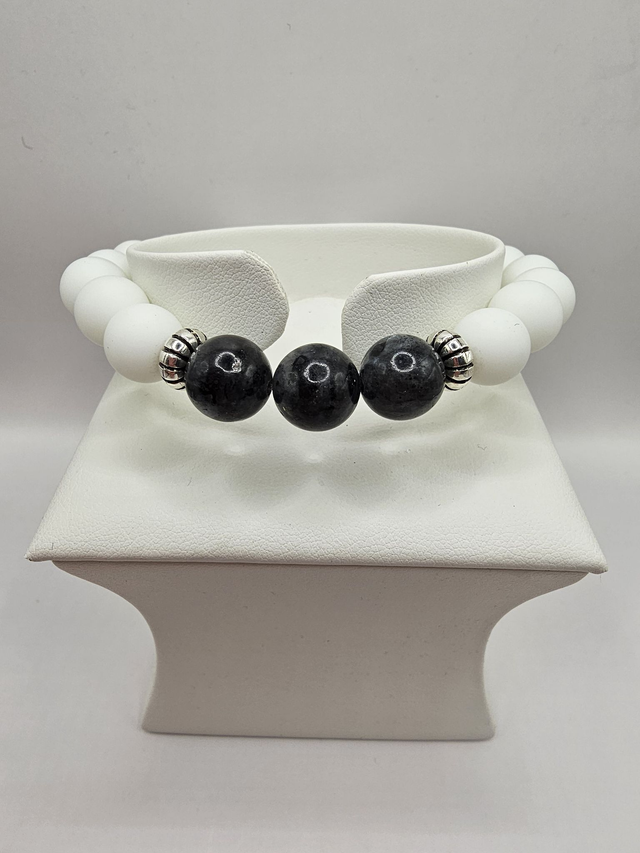 Mens White Onyx &amp; Grey Labradorite  Bracelet.