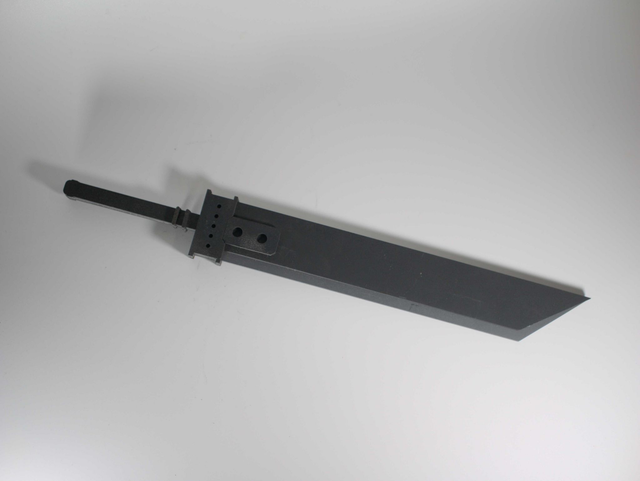 Réplique Buster Sword - Bois artisanal