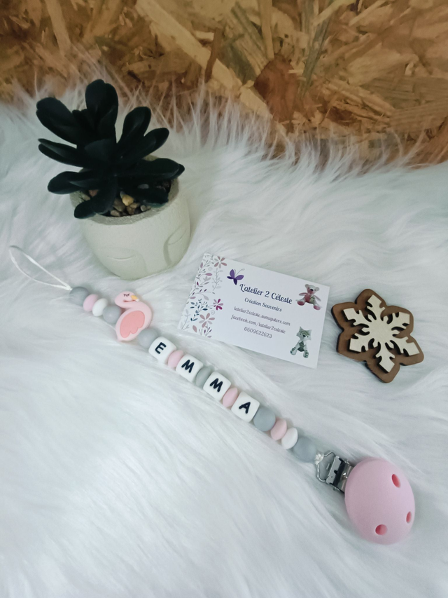 Attache tétine en silicone Flamant rose