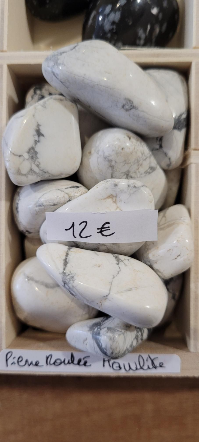 Howlite pierre roulée 