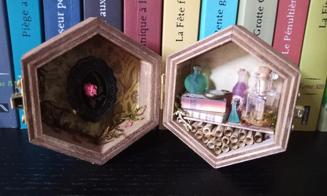 Petite boîte hexagonale 
