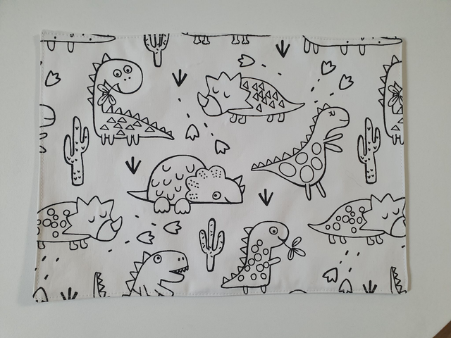 Set de table Dinosaures à colorier à l'infini... ou presque Beige