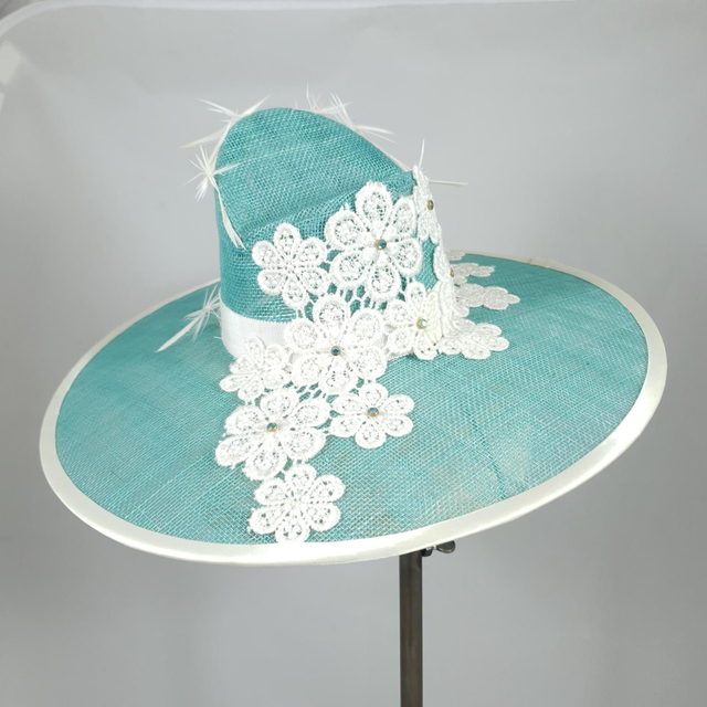 Midi capeline en sinamay bleu lagoon