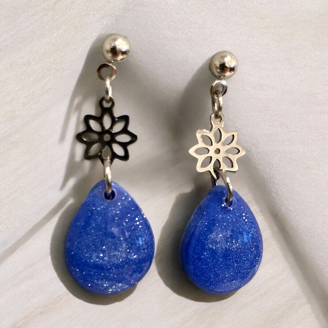 PETITES GOUTTES FLEURS TOMBANTES BLEU