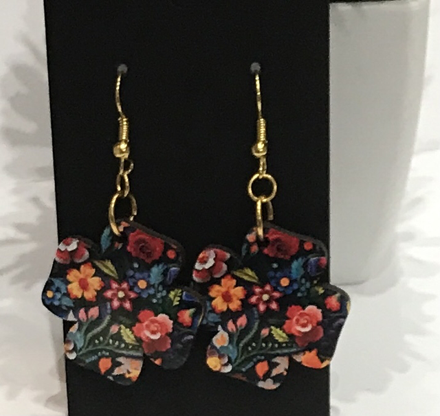 Wood Mix Coloured Dangling Earrings- MSDE67