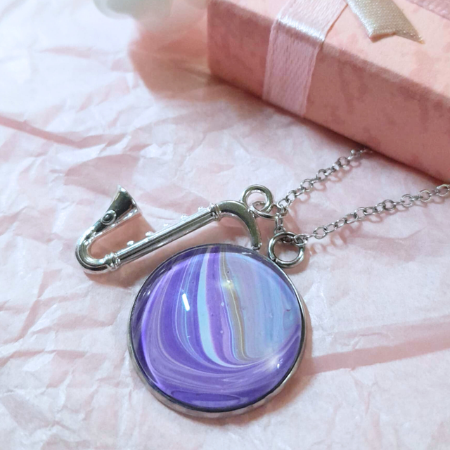 MELODIE PASTEL - Collier - Saxophone