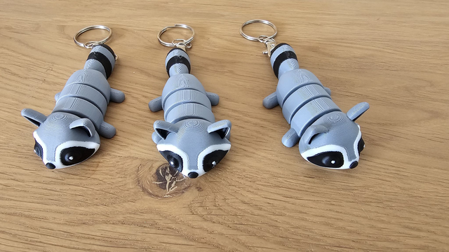 Porte-clé raton laveur articulé