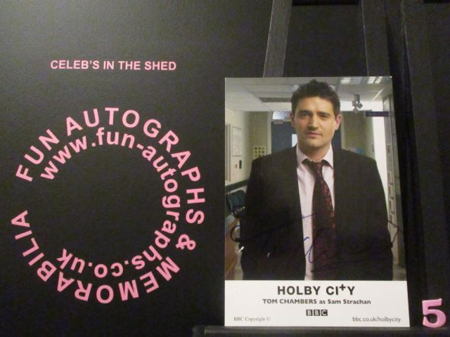 Tom Chambers (Sam Stachan) Authentic Autographed Holby City 6x4 Cast Card (5)