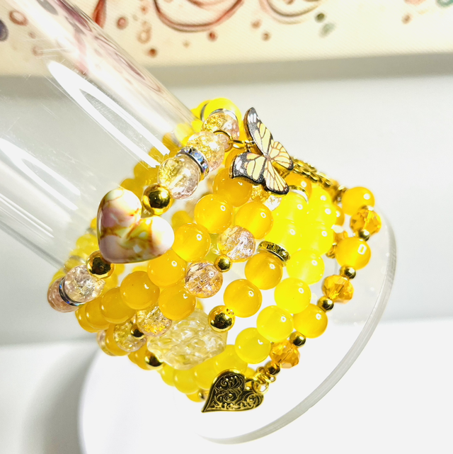 Sunshine Glow – Gele Armbandenset met Bedels & Kralen