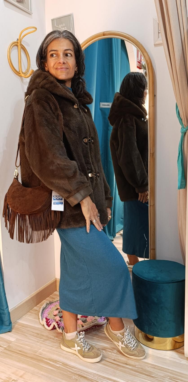 Chaquetón pelito capucha y cremallera