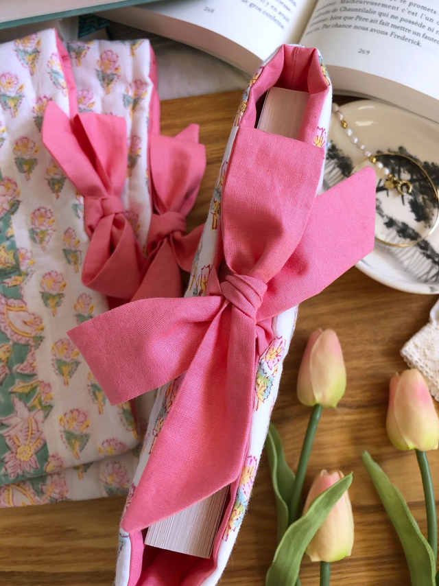 Pochette à livres Emma en coton indien Hand Block Print - ouverture latérale