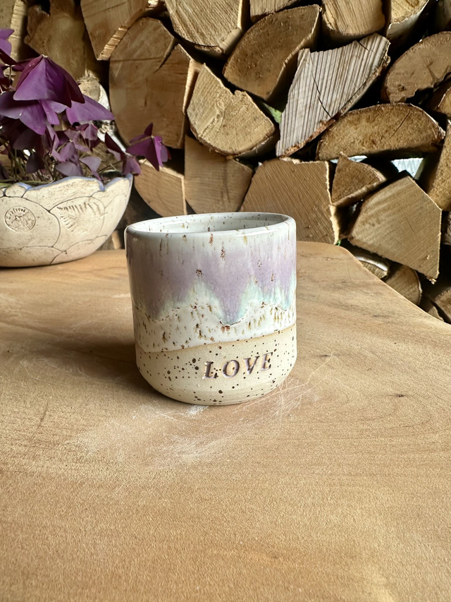 Handgemachter Keramikbecher „LOVE“ - 150 ml