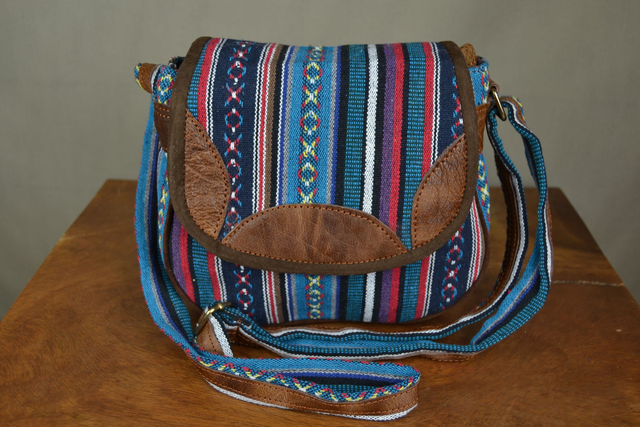 Sac à main ethnique.