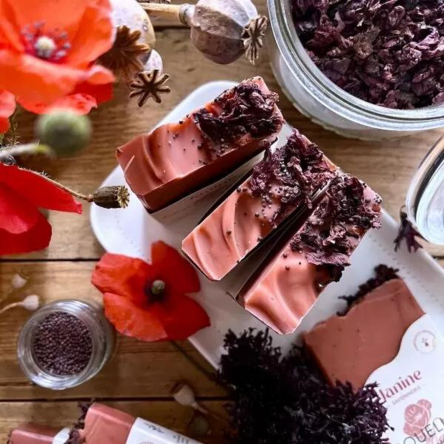 Savon artisanal saponifié à froid - Coquelicot - Avec huiles essentielles - Janine
