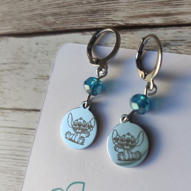 Boucles d&#039;oreilles &quot;Lisa&quot; Stitch gravés