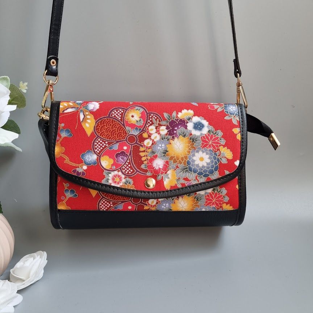 Mini-sac cartable "Kaori" rouge & simili cuir noir