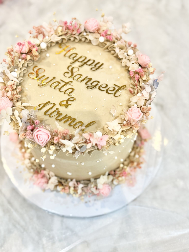 Floral Beige Neutral Birthday / Wedding cake