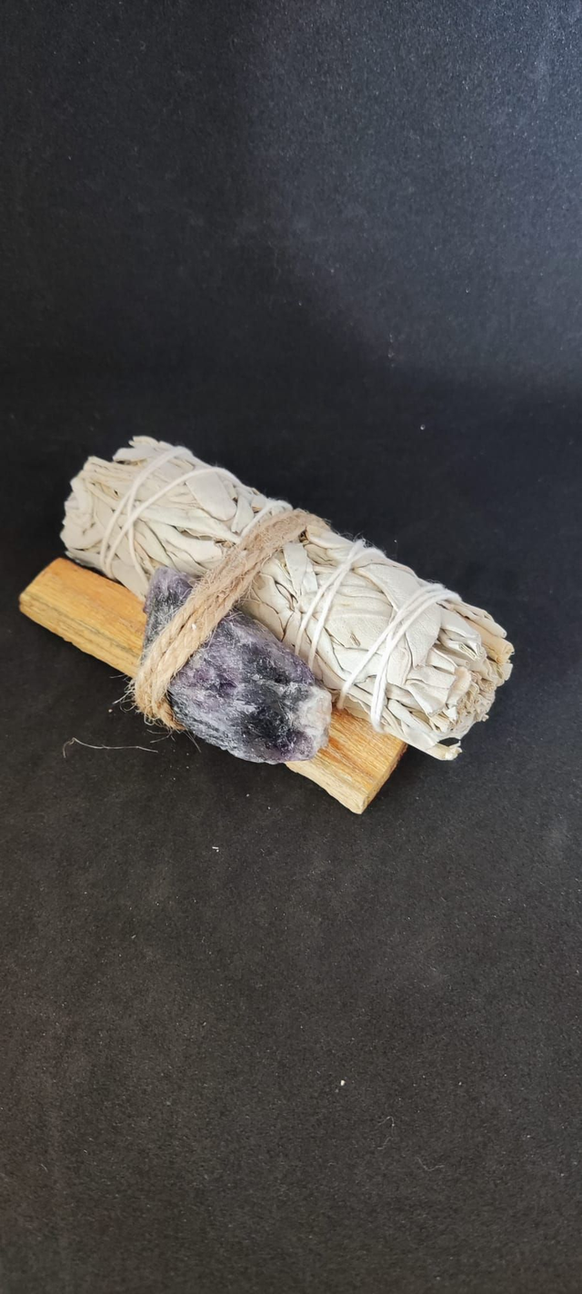 Bâton de sauge &amp; Palo Santo avec pierre d’améthyste