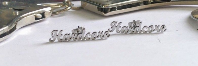 Boucles d&#039;Oreilles Cloutées HARDCORE