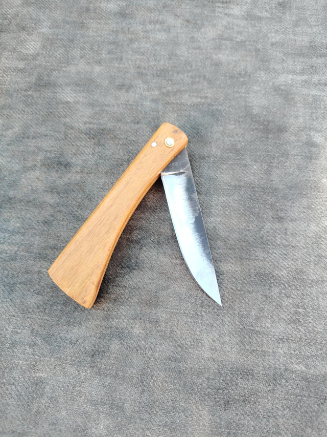 2 clous classique slim acacia n°22