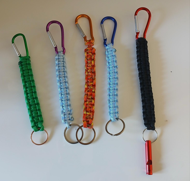 Porte clef mousqueton paracorde 