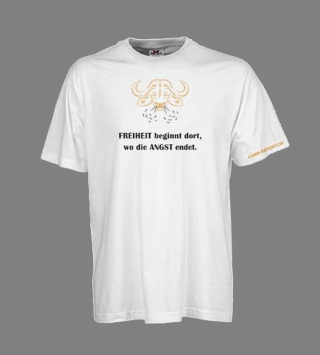 T-Shirt, weiss, Unisex, mit schnaubendem Büffel und Spruch «Freiheit beginnt dort, wo die Angst endet»